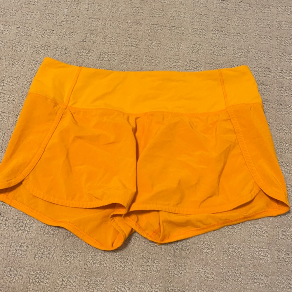 Lululemon Speed up Low rise shorts 4”